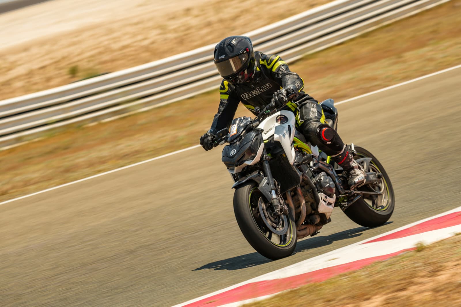 Ismael en circuito, foto 2